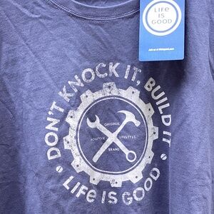 NWT! Life is Good - Crusher Tee, blue, size XL Men’s 100% cotton, short sleeve